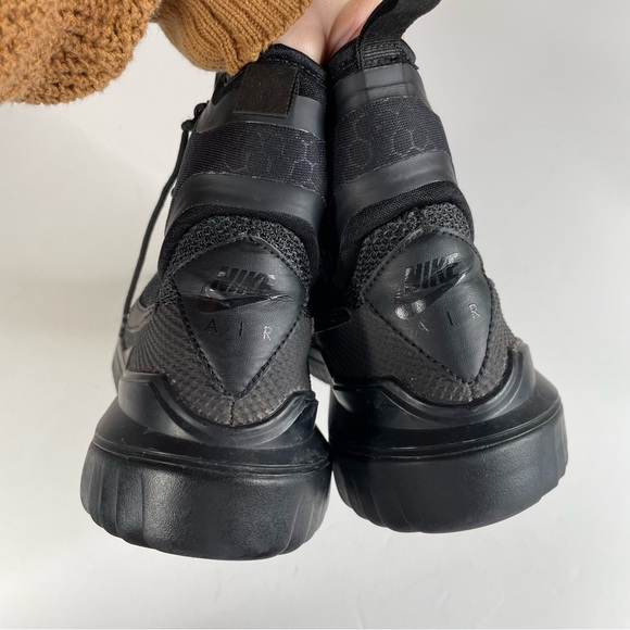 air wild mid triple black